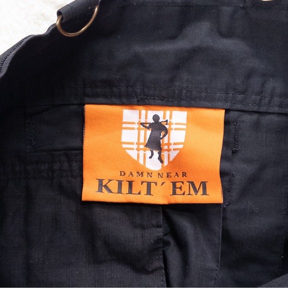 Damn Near Kilt ’Em Black Utility Kilt M/L 100% Cotton Adjustable Punk Goth - Picture 4 of 7